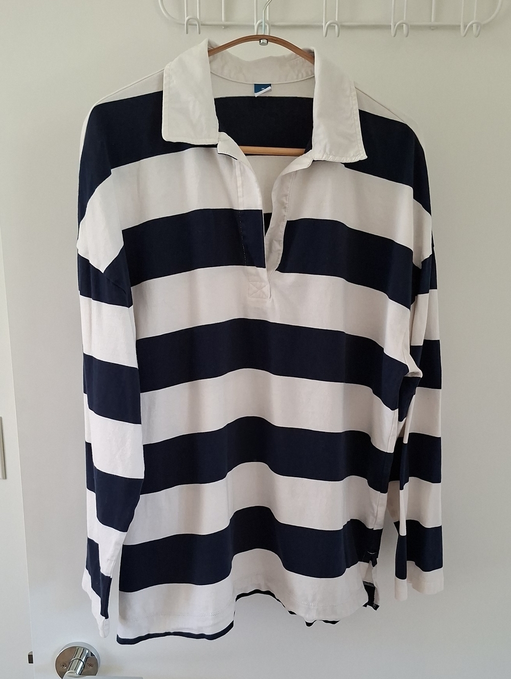 Old Navy Classic Preppy Summer Navy & White Striped Rugby Polo (Size M)